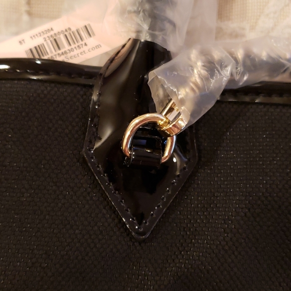 VS 1 Black & 1 Pink Bag left. White bag is Sold - Picture 4 of 5